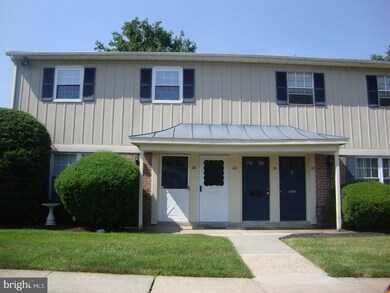 28 Belfast Dr, North Wales, PA 19454 - photo 2