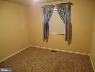 1130 Mchenry Dr, Glen Burnie, MD 21061 - photo 5