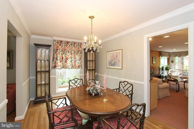 2125 Reynolds St, Falls Church, VA 22043 - photo 6