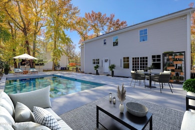 BFEE09F7-68DA-4392-86A8-6A89B5BE8A6E