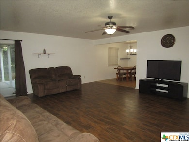 2303 Upland Bend Dr, Temple, TX 76502 - photo 3