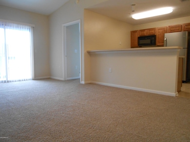 5201 Playpen Dr unit 13, Jacksonville, FL 32210 - photo 2