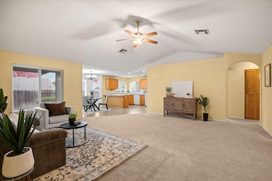 1382 Andy Griffith Dr, Grants Pass, OR 97527 - photo 4