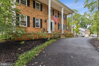 3146 Lookout Point Ct, Triangle, VA 22172 - photo 4