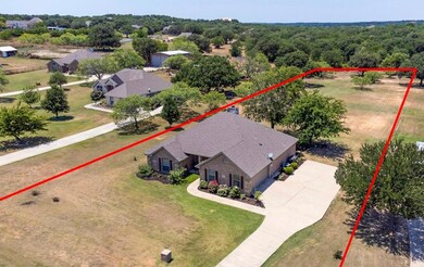 189 Lost Oak Dr, Azle, TX 76020 - photo 7