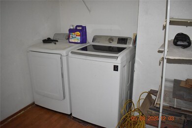 WASHER & DRYER