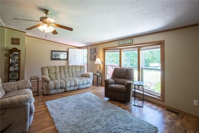 8832 E South Circle Dr, Effingham, IL 62401 - photo 3