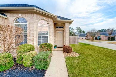 15902 Cottage Ivy Cir, Tomball, TX 77377 - photo 3