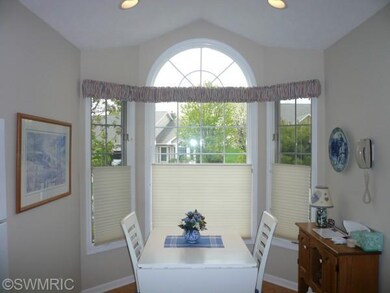 1936 Dunlin Ct NE, Grand Rapids, MI 49505 - photo 3