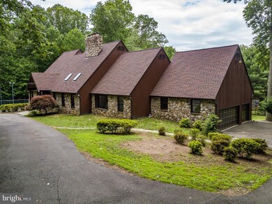 12207 Seven Hills Ln, Clifton, VA 20124 - photo 5