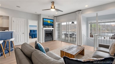 Gas fireplace