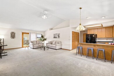 1404 Russell Rd, Merlin, OR 97532 - photo 5