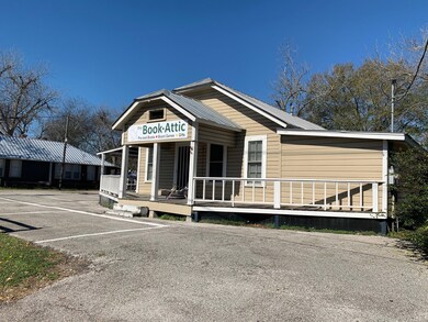 310 E Main St, Tomball, TX 77375 - photo 3