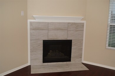 9926 Swallow Dr, Conroe, TX 77385 - photo 6