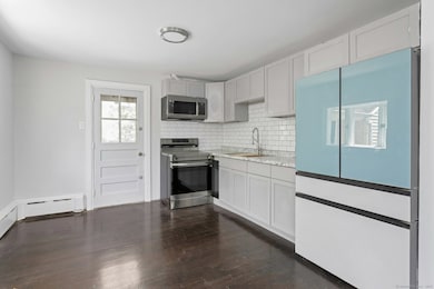 184 Merritt St, Bridgeport, CT 06606 - photo 5