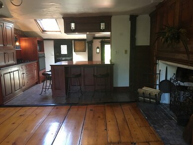 28 Winter St, Newburyport, MA 01950 - photo 2