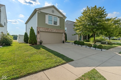 2564 Woodfield Blvd, Franklin, IN 46131 - photo 2