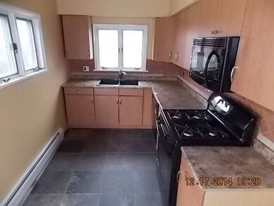 7 Morton St, Fairhaven, MA 02719 - photo 2