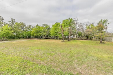145 Odel Dr, Weatherford, TX 76085 - photo 3