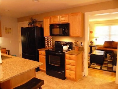 40 Shannon Ln, Saco, ME 04072 - photo 7