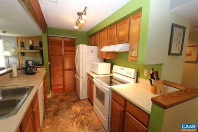 2141 Fairway Woods, Roseland, VA 22967 - photo 5