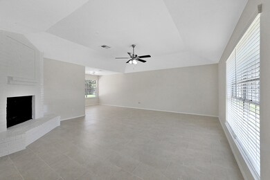17007 Barton Oaks Ct, Houston, TX 77095 - photo 4