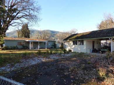 314 Broadway St, Rogue River, OR 97537 - photo 4