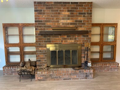 1176 County Road 136a, Alvin, TX 77511 - photo 5