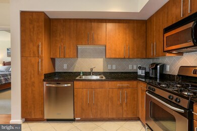 Clarendon 1021 unit 315, Arlington, VA 22201 - photo 2
