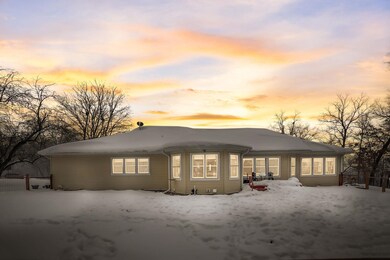 6341 Pheasant Ln, Verona, WI 53593 - photo 2