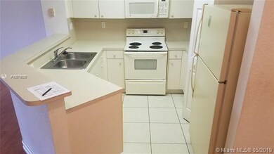 6584 Catalina Ln, Tamarac, FL 33321 - photo 3