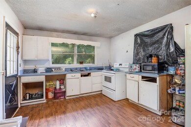 5602 Lewis Rd, Gastonia, NC 28052 - photo 7