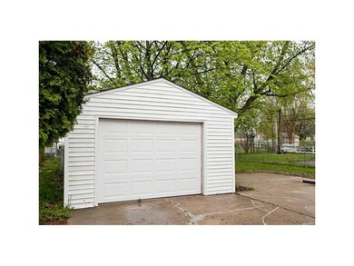 Garage.