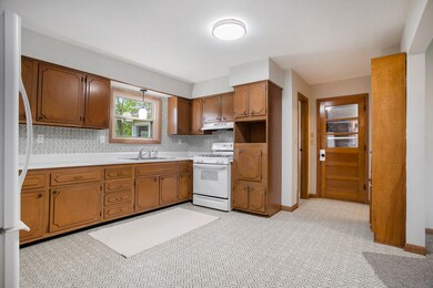 006_636_walnut_ln_union_city_mi_49094-8