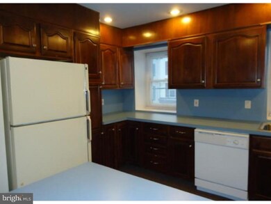 17 S 4th St unit 2, Hamburg, PA 19526 - photo 6