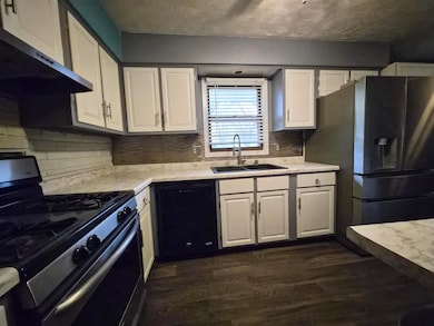 6370 Bristlecone Ln, Rockford, IL 61109 - photo 5