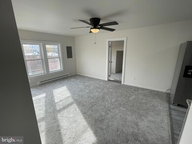 8 Chapman St unit 2, Berkeley Springs, WV 25411 - photo 6