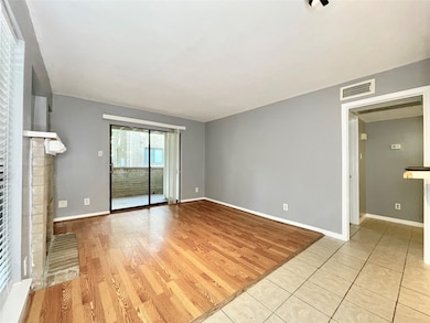 3500 Tangle Brush Dr unit 3, Spring, TX 77381 - photo 3