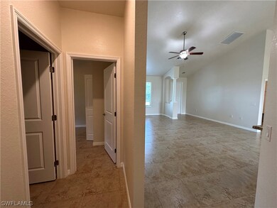 223 Manatee St, Fort Myers, FL 33913 - photo 5