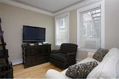 23 Margaret St unit 4, Boston, MA 02113 - photo 2