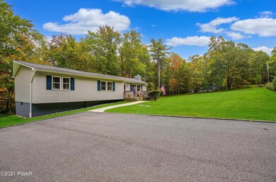 146 Pepperidge Dr, Dingmans Ferry, PA 18328 - photo 4