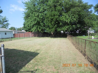 423 Avondale Ave, Marion, OH 43302 - photo 2