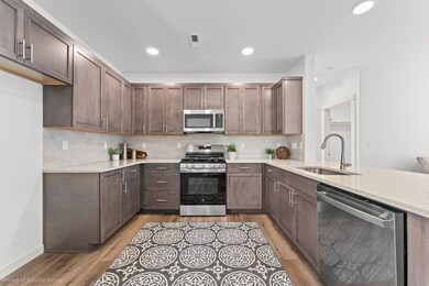 306 N Viewmont Ct unit 5/1 Harrison, Spokane Valley, WA 99016 - photo 3