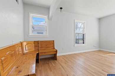 1089 14th Ave SW, Albany, OR 97321 - photo 4