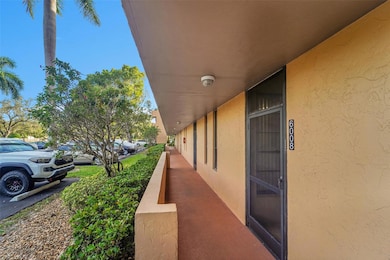 6008 Coral Lake Dr unit 108, Margate, FL 33063 - photo 3