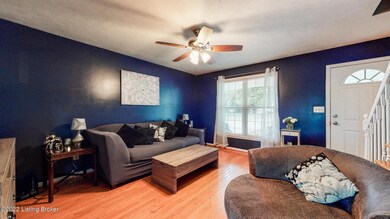 6817 Currington Cir Louisville KY 40258-