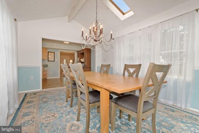 12602 Milburn Ln, Bowie, MD 20715 - photo 6