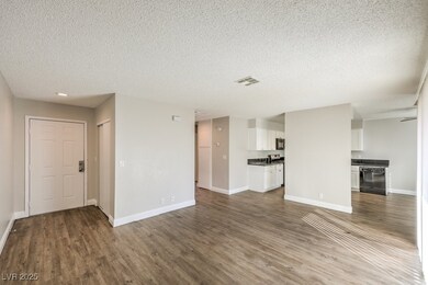 unlisted-address, Las Vegas, NV 89156 - photo 6
