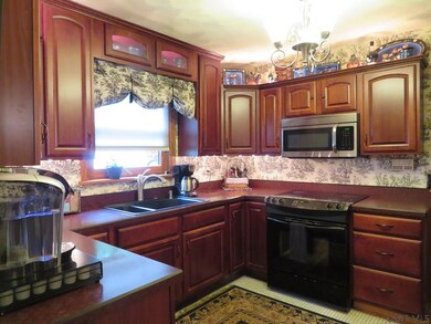 1205 Goucher St, Johnstown, PA 15905 - photo 7