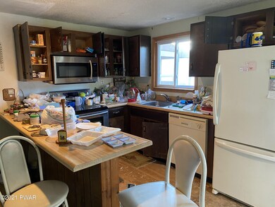 152 Northwood Rd, Dingmans Ferry, PA 18328 - photo 2